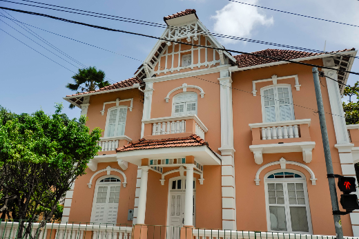 Imagem: fachada da Casa de Cultura Alemã da UFC