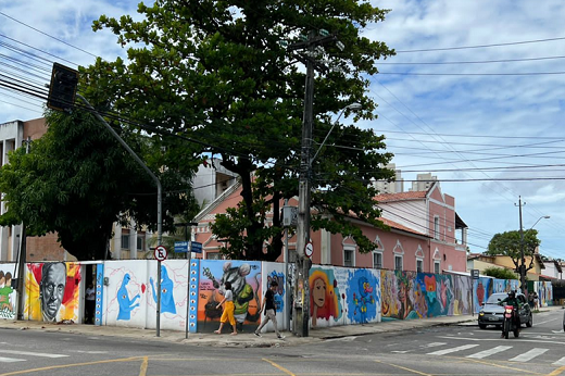 Imagem: O Centro de Especialidades Médicas está localizado na Av. da Universidade, 2635, esquina com a Rua Juvenal Galeno, no Benfica (Foto: Viktor Braga/UFC)