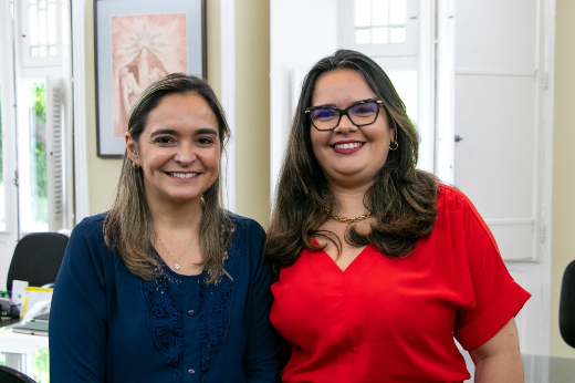 Imagem: as docentes Patrícia Freitas Campos de Vasconcelos e Aliny Abreu de Sousa Monteiro