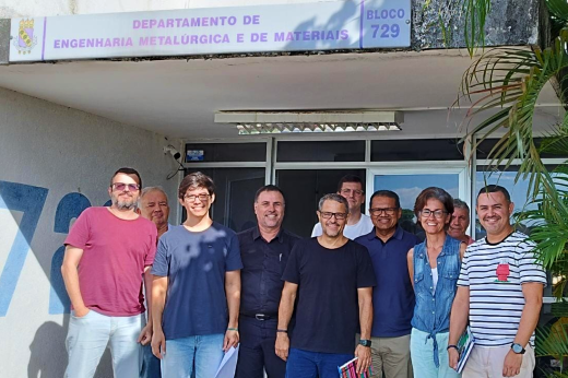 Imagem: A boa avaliação do Curso de Engenharia Metalúrgica é atribuída, pelos docentes, ao trabalho conjunto na construção do novo programa pedagógico (Foto: divulgação)