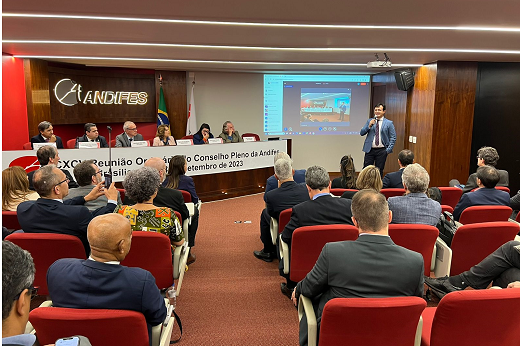 Imagem: Foto da reunião plenária da ANDIFES em Brasília