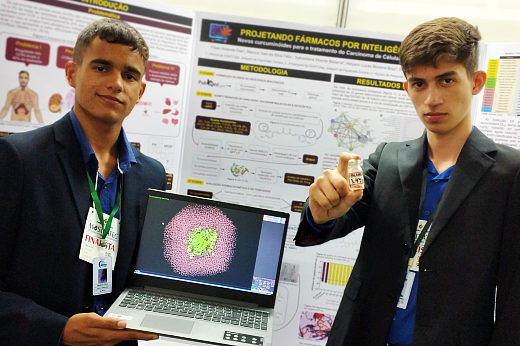 Imagem: Os jovens cientistas concorreram com estudantes de 15 países (Foto: divulgação)