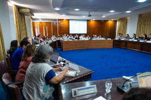 Imagem: sala dos conselhos superiores da UFC