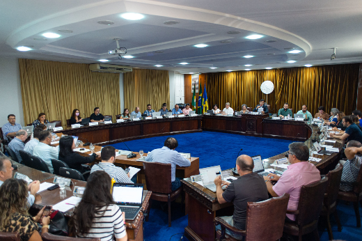 Imagem: sala dos conselhos superiores da UFC