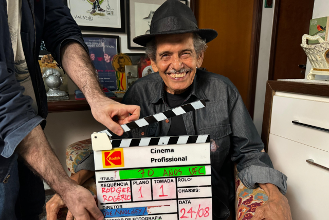 Imagem: O cantor, compositor e ator Rodger Rogério é uma das mais de 40 personalidades que ajudam a contar a história da UFC (Foto: Wolney Oliveira)