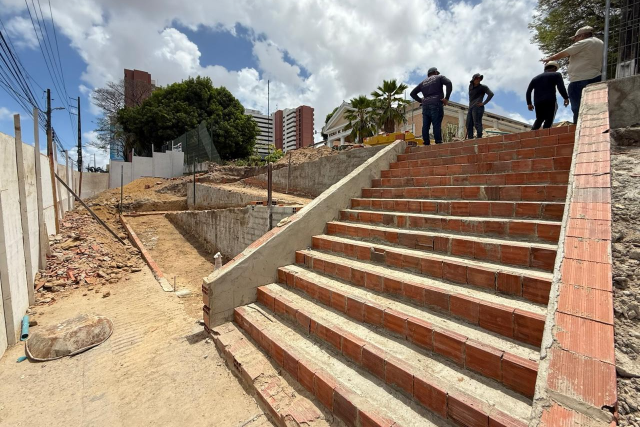 O novo acesso ao campus seguirá o horário de funcionamento dos demais portões, das 6h às 22h30 (Foto: UFC Infra) Imagem: Obra do novo acesso ao campus do Pici