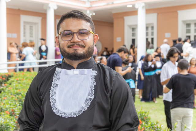 Formado em Letras-Português/Inglês, Guilherme de Macedo teve experiências transformadoras não apenas em sala de aula e em projetos que idealizou, mas dentro do movimento estudantil (Foto: Guilherme Silva) Imagem: