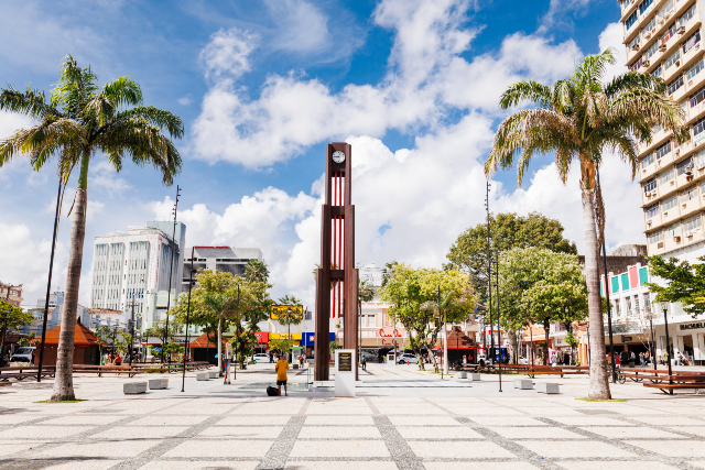 Imagem: A Praça do Ferreira, no Centro, é um dos ícones de Fortaleza (Foto: Guilherme Silva/Ribamar Neto/UFC)