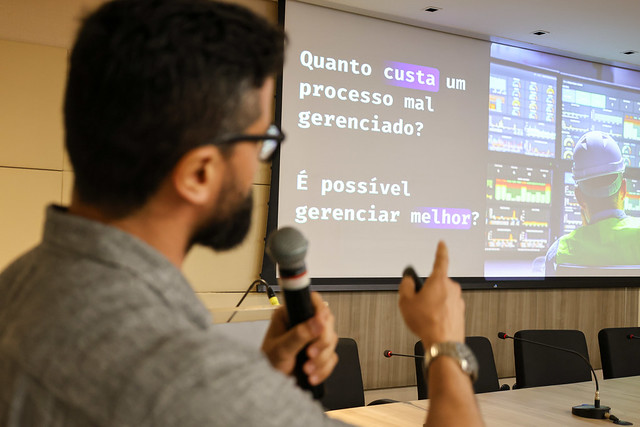 Imagem: O programa oferece diversas atividades de desenvolvimento de planos de negócios e de inserção ao ambiente empreendedor (Foto: Ribamar Neto/UFC)